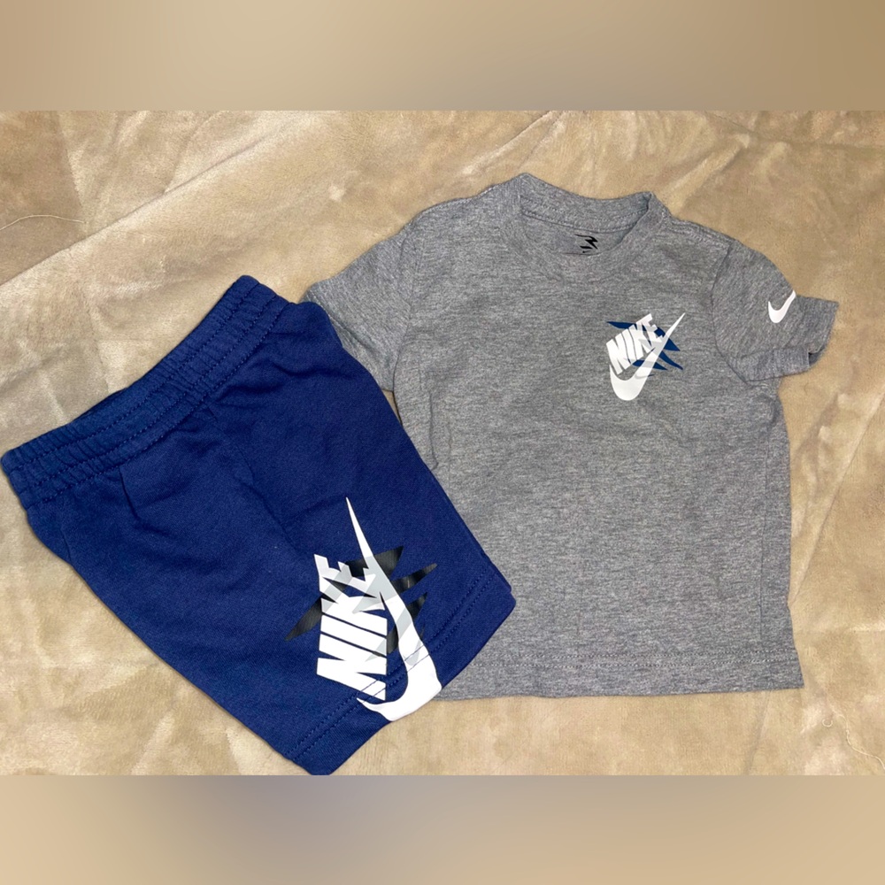 Nike shorts set